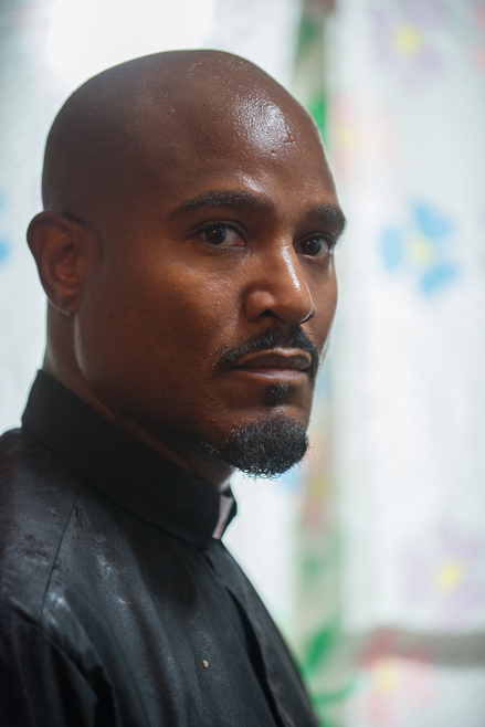 the-walking-dead-episode-609-gabriel-gilliam-658