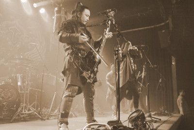 Rumble Of Thunder Duschvorhang - Künstlerischer Design 121,9x180,3cm | Wasserdicht 100% Polyester