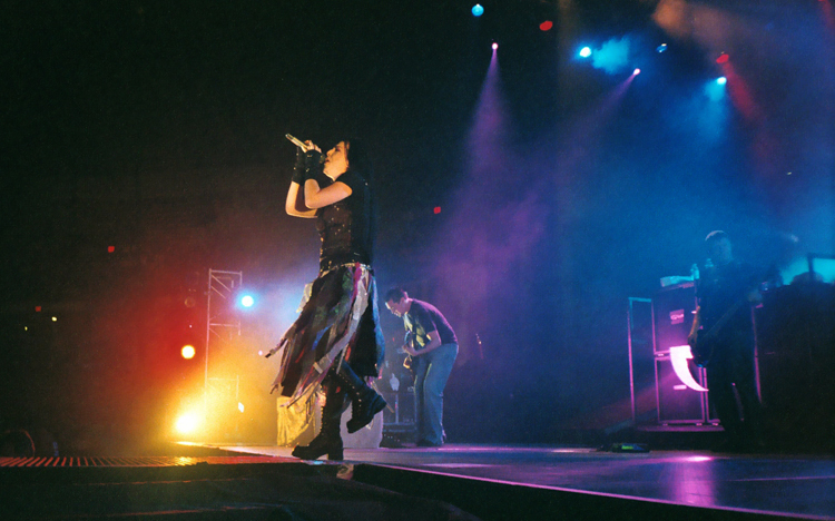 Evanescence 02/21/2004