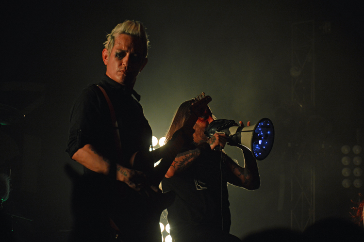 COAL CHAMBER 08/18/2015