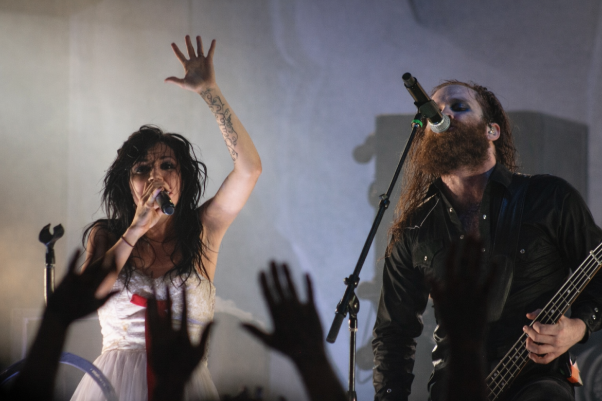 Flyleaf Offers a Glimpse Into the Studio, Revealing 17 Potential New Songs With Lacey Sturm