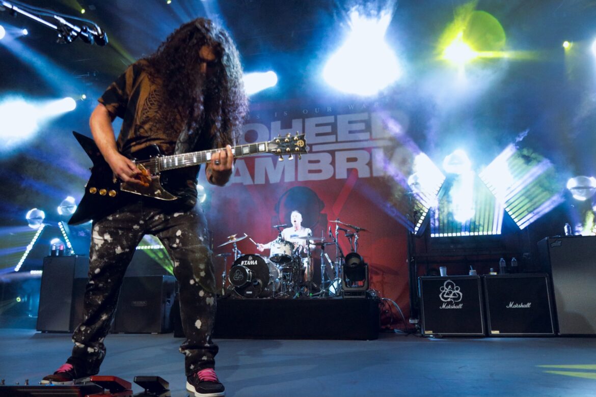 Coheed and Cambria Bring The Afterman: Descension Back to Life in Omaha While The Home Team Wins Over New Fans | Photos and Review | September 27, 2006
