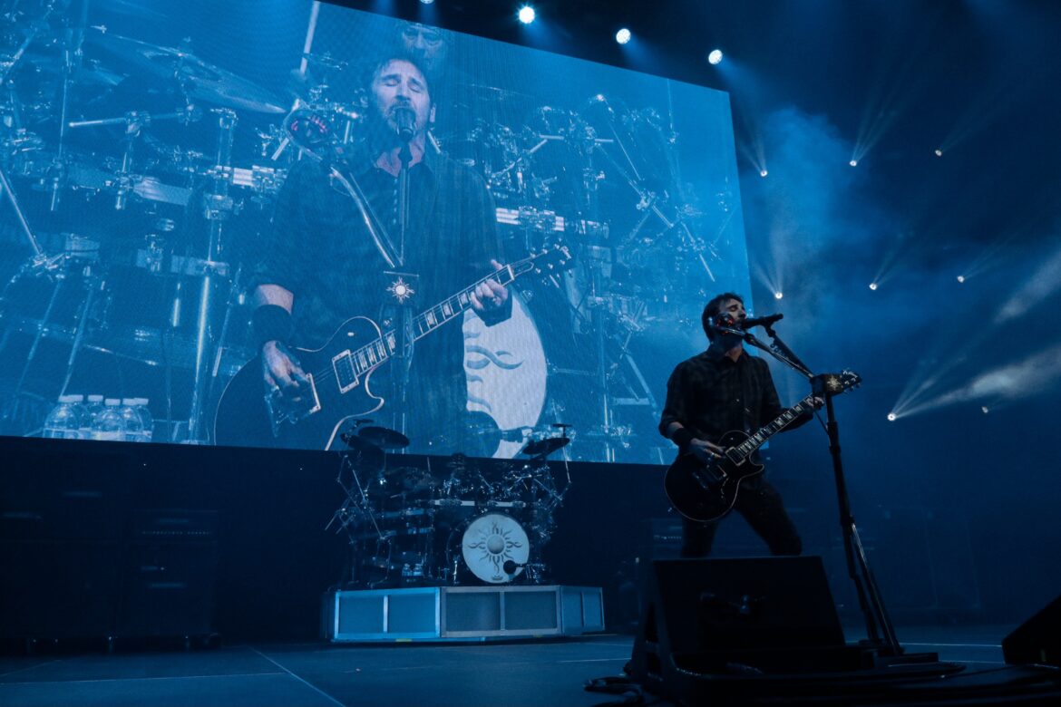 Three Decades of Thunder: Godsmack and Dorothy Shake Lincoln’s Pinnacle Bank Arena |  Review and Photos | October 13, 2026