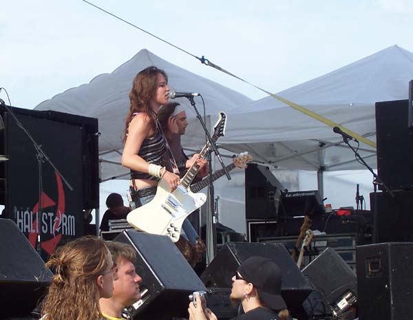Halestorm: 06/10/2006 – Rockfest 2006 – Kansas City, Mo