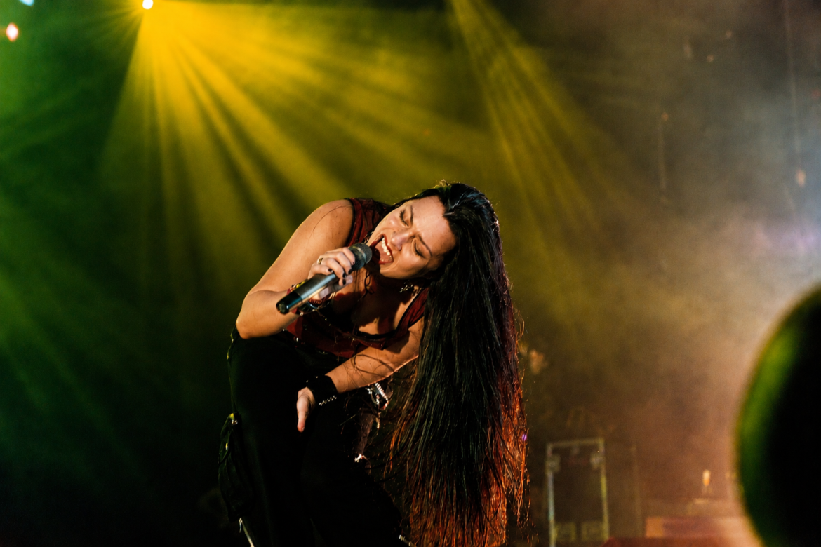 Evanescence Live in Minneapolis: A Look Back at the 2004 World Domination Tour